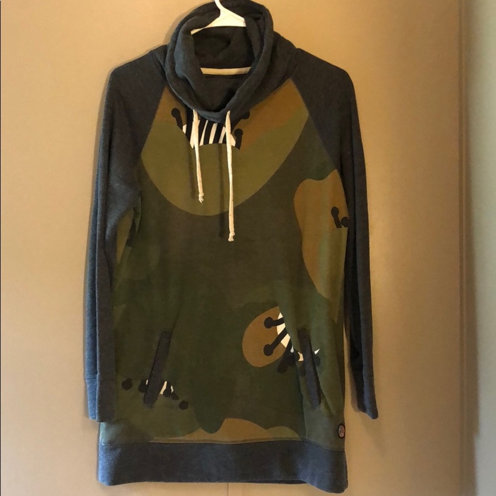 Burton Cowlneck Sweater